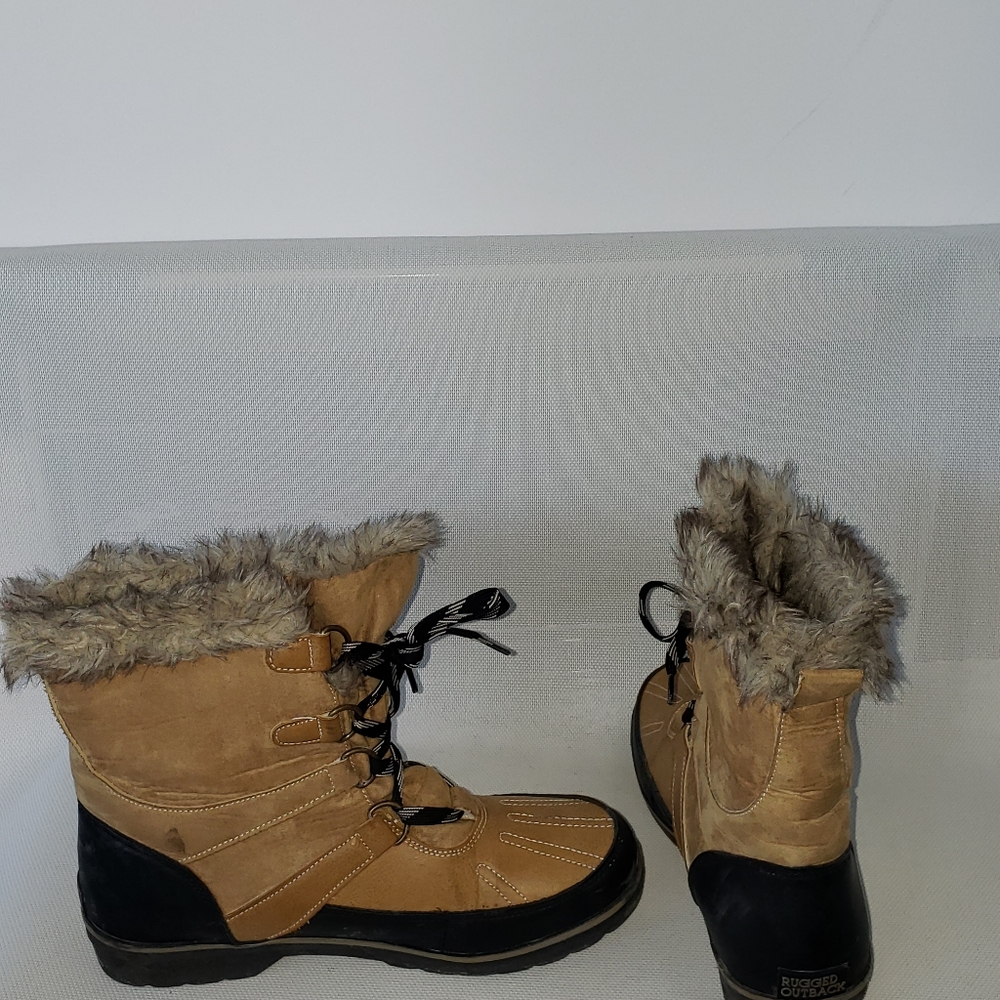Boots - Picture 8 of 16